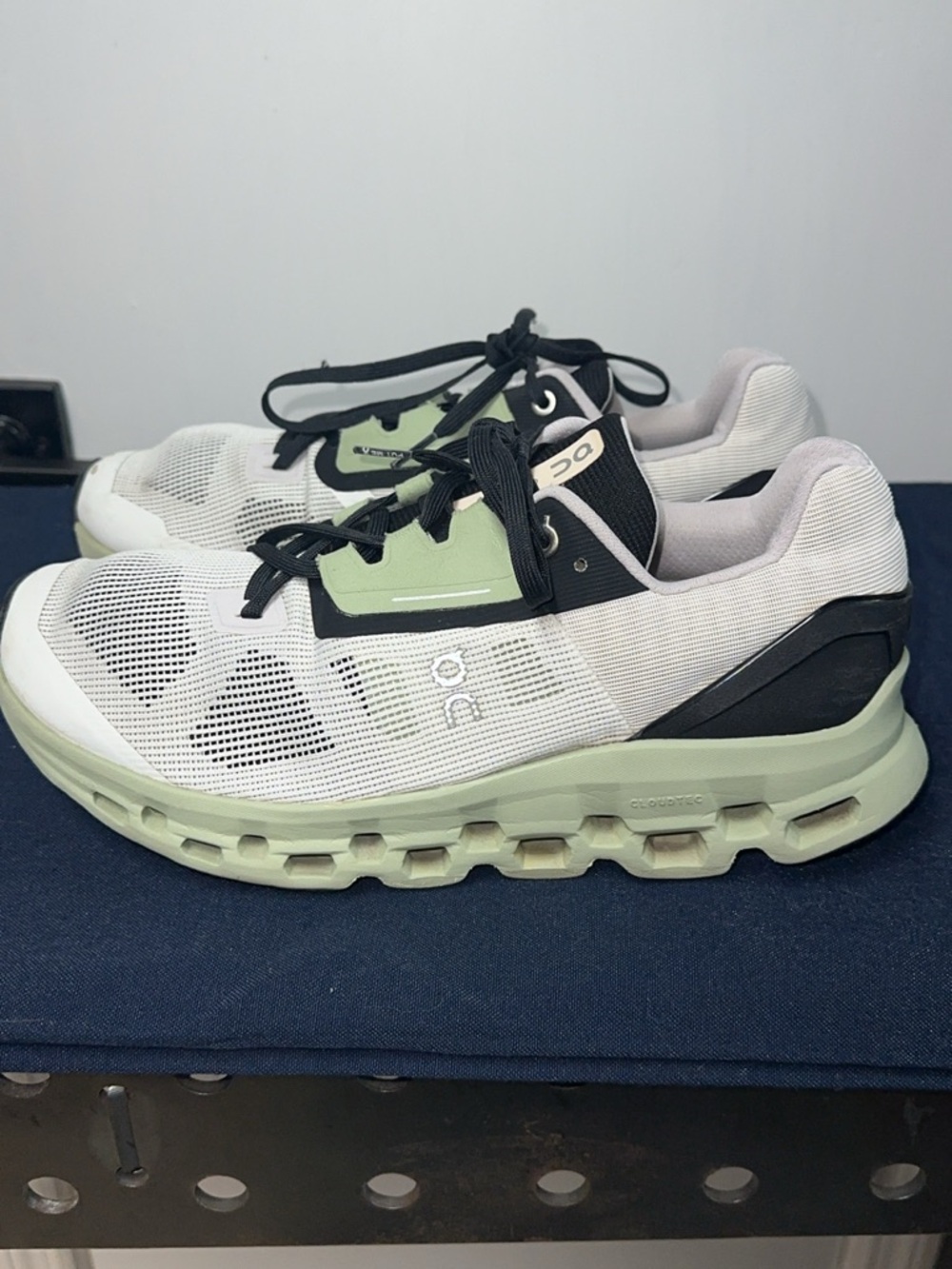 OnCloud | Women's Helion Athletic Running Shoes Sneakers | Women's 10.5
